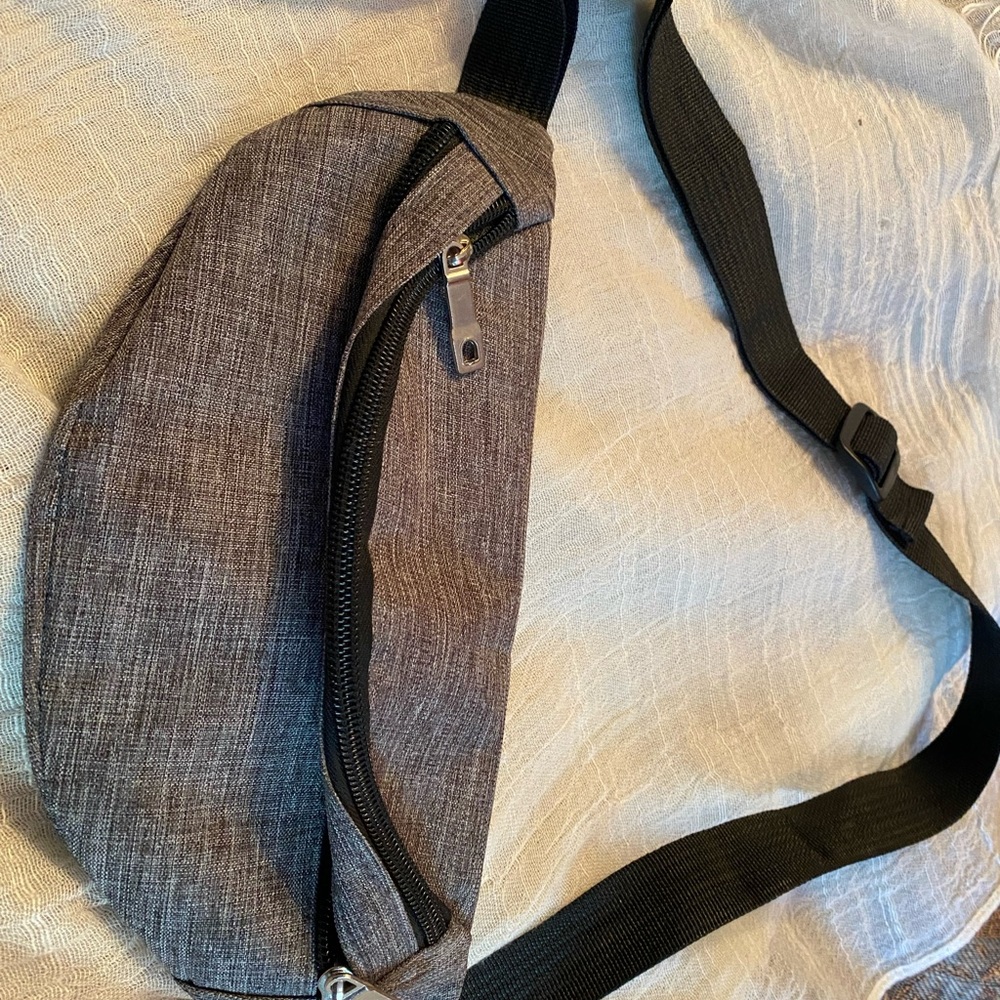 Fanny pack - Picture 2 of 4